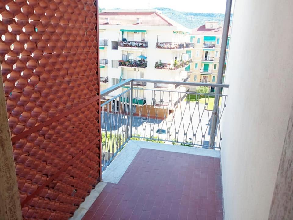 Nonna Pella Appartamenti - Corbezzolo Pietra Ligure Room photo